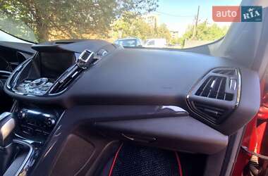 Внедорожник / Кроссовер Ford Escape 2013 в 