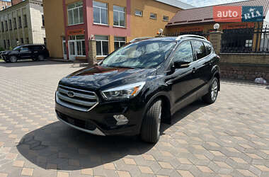 Внедорожник / Кроссовер Ford Escape 2017 в Киеве