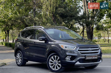 Внедорожник / Кроссовер Ford Escape 2018 в Николаеве