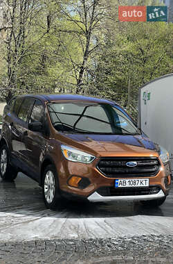 Внедорожник / Кроссовер Ford Escape 2016 в Хмельницком