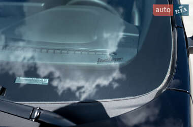 Позашляховик / Кросовер Ford Escape 2023 в 