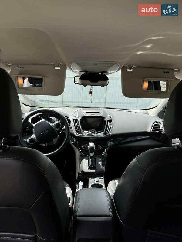 Внедорожник / Кроссовер Ford Escape 2015 в Киеве