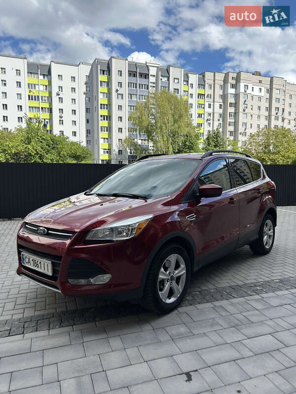 Внедорожник / Кроссовер Ford Escape 2015 в Житомире