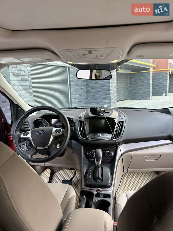 Внедорожник / Кроссовер Ford Escape 2015 в Житомире