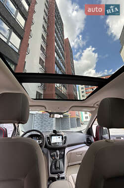Внедорожник / Кроссовер Ford Escape 2015 в 