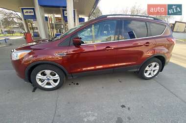 Позашляховик / Кросовер Ford Escape 2013 в 