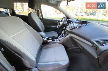 Позашляховик / Кросовер Ford Escape 2013 в 