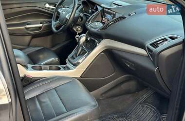 Внедорожник / Кроссовер Ford Escape 2013 в 