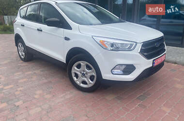 Внедорожник / Кроссовер Ford Escape 2019 в 