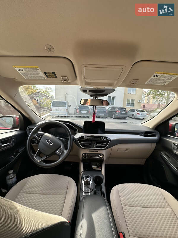 Внедорожник / Кроссовер Ford Escape 2020 в Тернополе