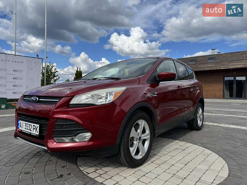 Позашляховик / Кросовер Ford Escape 2014 в 