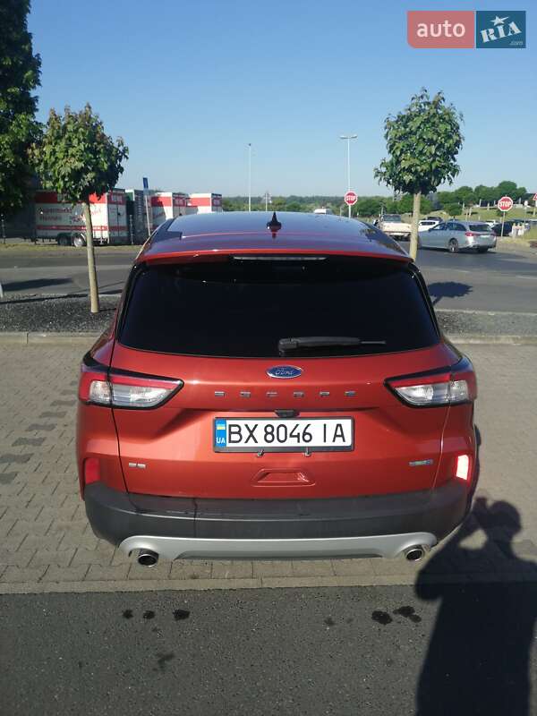 Внедорожник / Кроссовер Ford Escape 2020 в Хмельницком