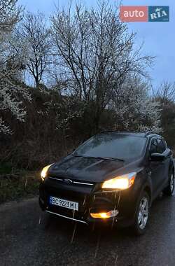 Внедорожник / Кроссовер Ford Escape 2016 в 