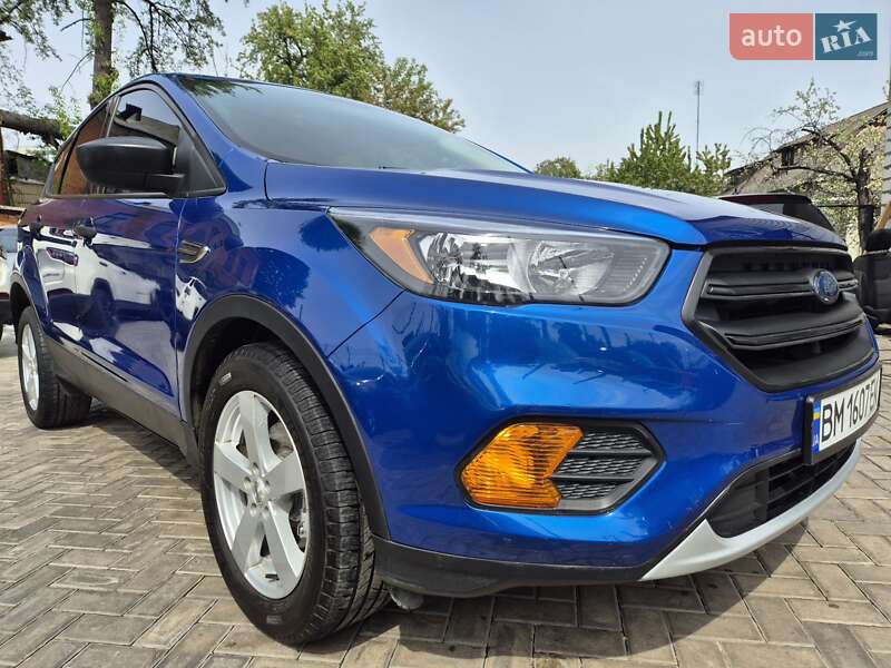 Внедорожник / Кроссовер Ford Escape 2019 в 