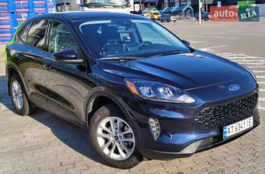 Внедорожник / Кроссовер Ford Escape 2021 в 