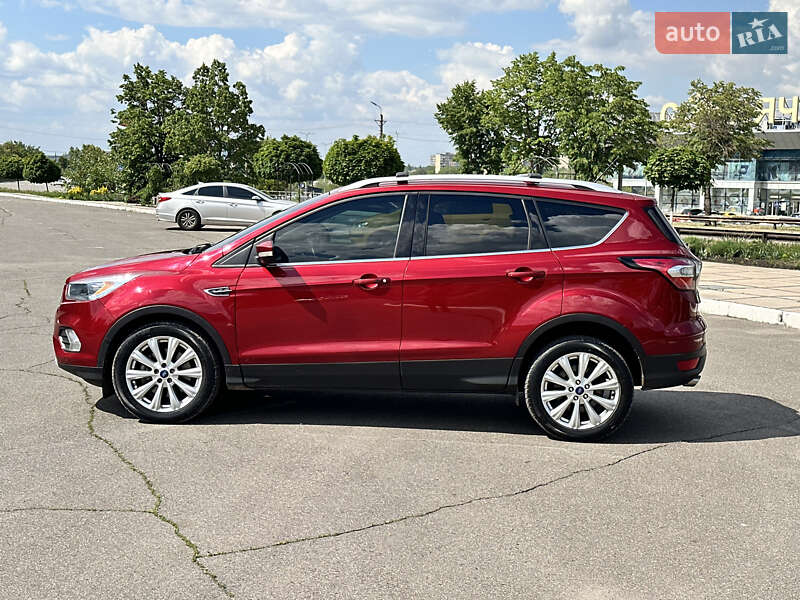 Позашляховик / Кросовер Ford Escape 2017 в Кривому Розі