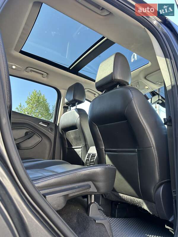 Позашляховик / Кросовер Ford Escape 2015 в Одесі