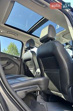 Внедорожник / Кроссовер Ford Escape 2015 в 