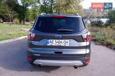 Внедорожник / Кроссовер Ford Escape 2016 в 