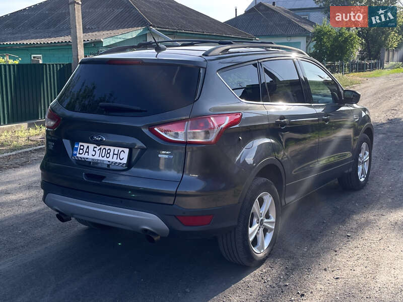 Внедорожник / Кроссовер Ford Escape 2016 в Гайвороне