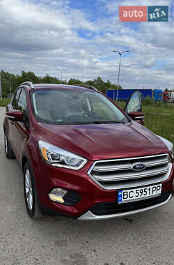 Позашляховик / Кросовер Ford Escape 2017 в Львові