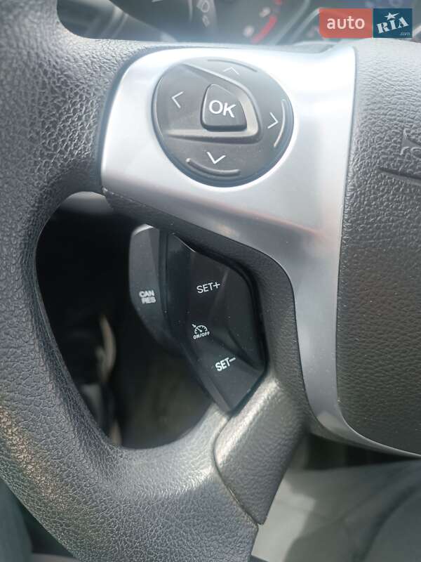 Внедорожник / Кроссовер Ford Escape 2014 в Тернополе
