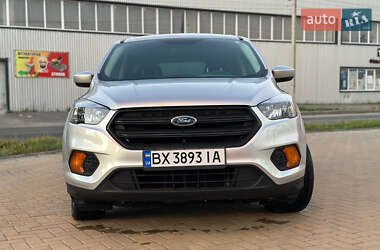 Внедорожник / Кроссовер Ford Escape 2019 в 