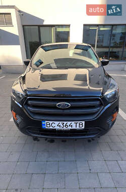 Внедорожник / Кроссовер Ford Escape 2018 в 