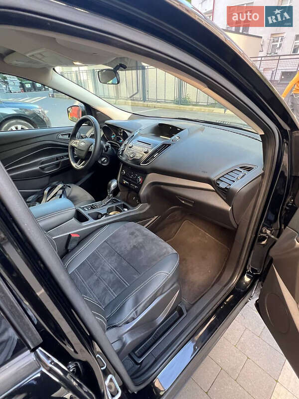 Позашляховик / Кросовер Ford Escape 2018 в Львові