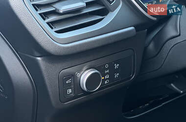 Внедорожник / Кроссовер Ford Escape 2020 в 