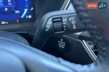 Внедорожник / Кроссовер Ford Escape 2020 в 