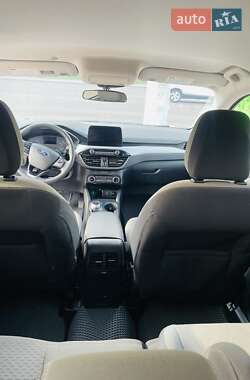 Внедорожник / Кроссовер Ford Escape 2022 в 