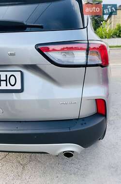 Внедорожник / Кроссовер Ford Escape 2022 в 