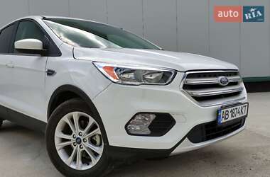 Внедорожник / Кроссовер Ford Escape 2019 в 
