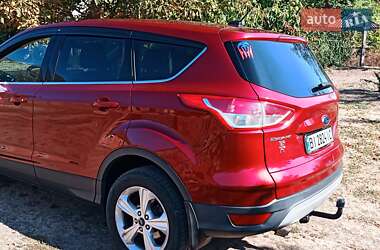 Позашляховик / Кросовер Ford Escape 2015 в 