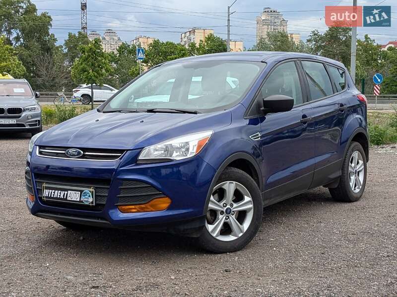 Внедорожник / Кроссовер Ford Escape 2015 в 