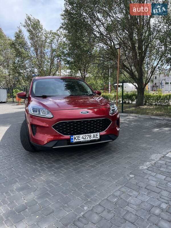 Внедорожник / Кроссовер Ford Escape 2020 в Каменском