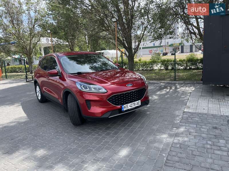 Внедорожник / Кроссовер Ford Escape 2020 в Каменском