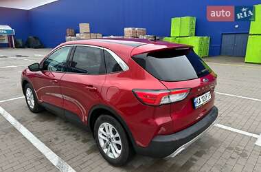 Внедорожник / Кроссовер Ford Escape 2019 в 