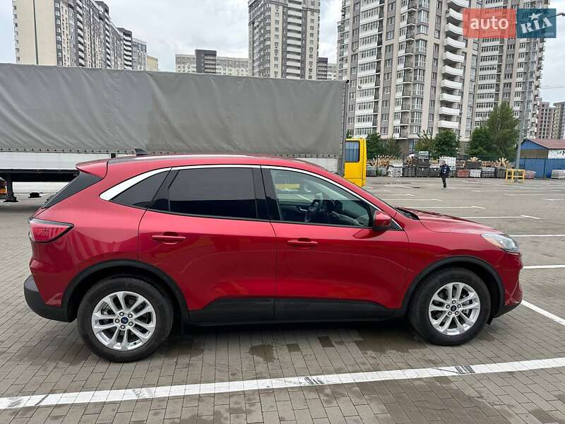 Позашляховик / Кросовер Ford Escape 2019 в Києві