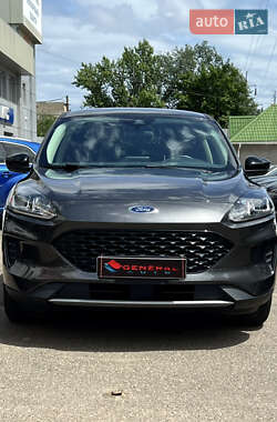 Внедорожник / Кроссовер Ford Escape 2020 в 