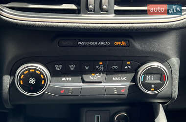 Внедорожник / Кроссовер Ford Escape 2020 в 