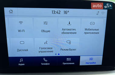 Внедорожник / Кроссовер Ford Escape 2020 в 
