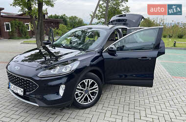 Внедорожник / Кроссовер Ford Escape 2021 в 