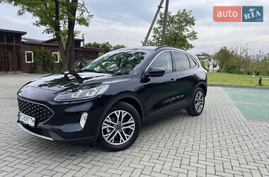 Внедорожник / Кроссовер Ford Escape 2021 в 