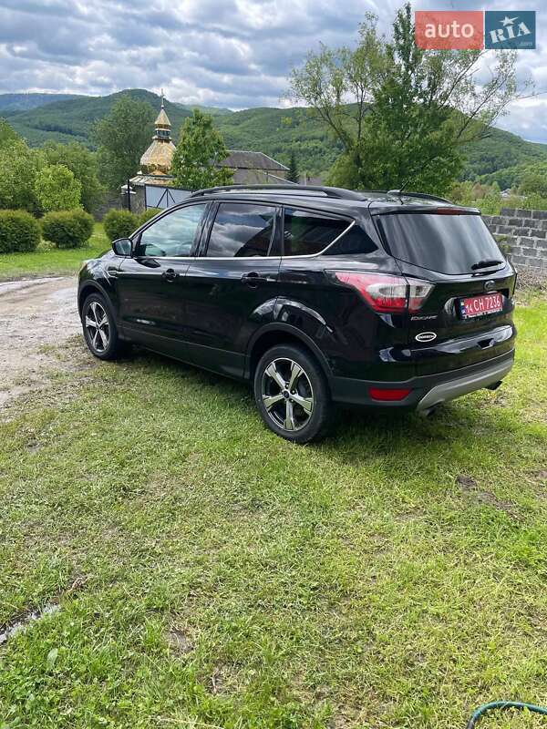 Внедорожник / Кроссовер Ford Escape 2017 в Коломые