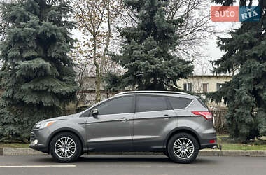 Внедорожник / Кроссовер Ford Escape 2013 в 