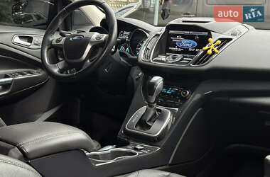 Внедорожник / Кроссовер Ford Escape 2013 в 