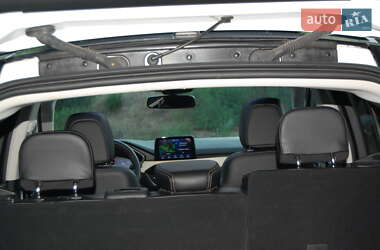 Внедорожник / Кроссовер Ford Escape 2021 в 