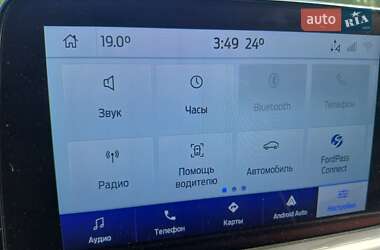 Внедорожник / Кроссовер Ford Escape 2020 в 